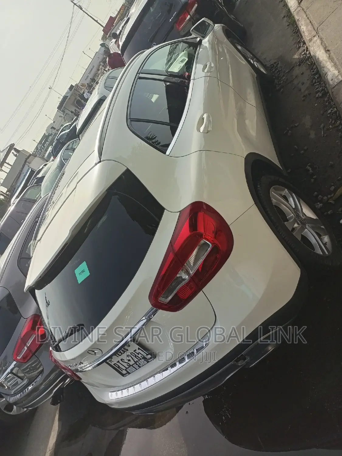 Mercedes-Benz GLA 250 2017 White