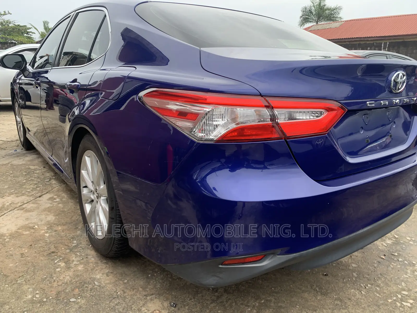 Toyota Camry LE (2.5L 4cyl 8A) 2019 Blue