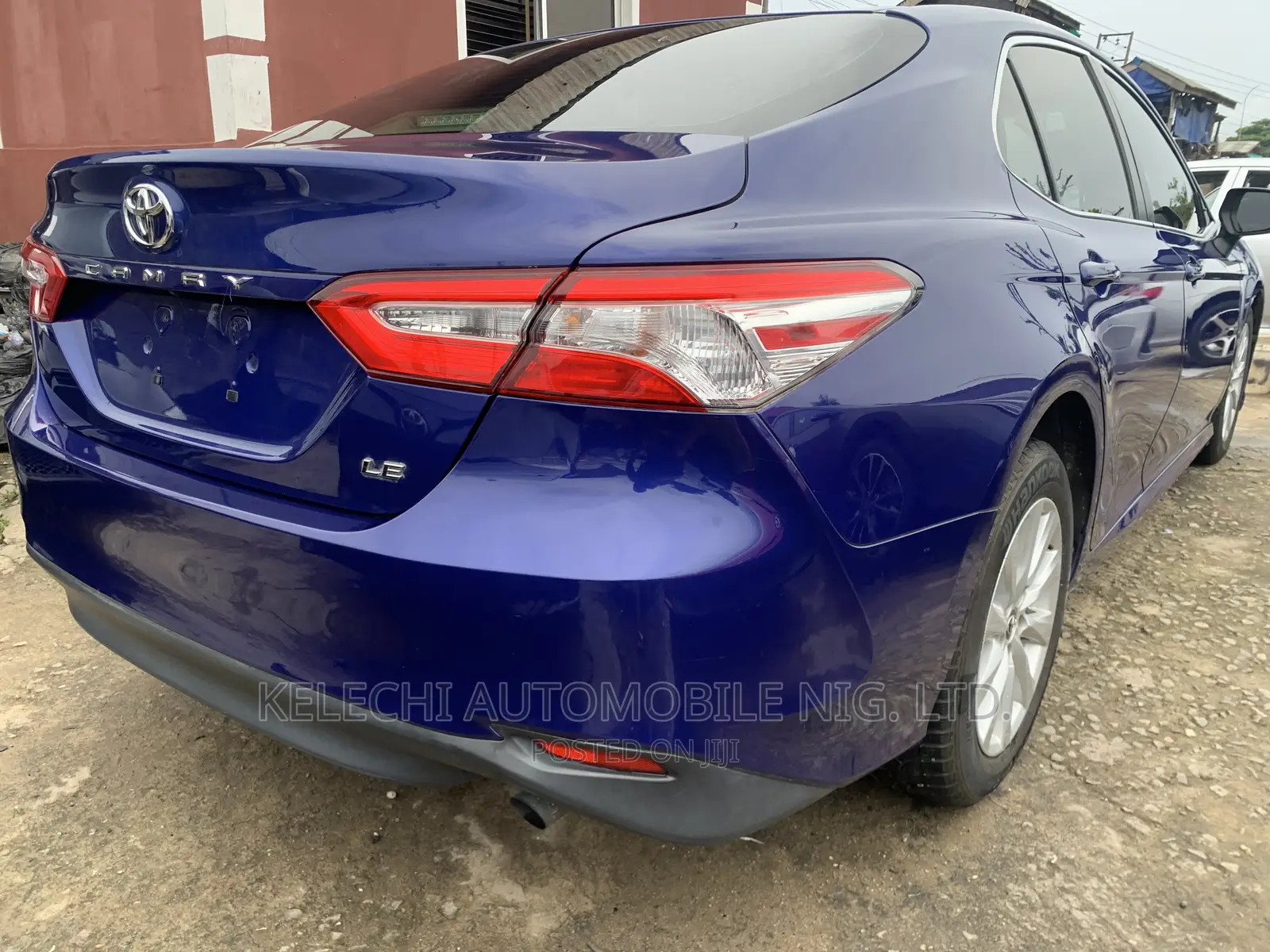 Toyota Camry LE (2.5L 4cyl 8A) 2019 Blue