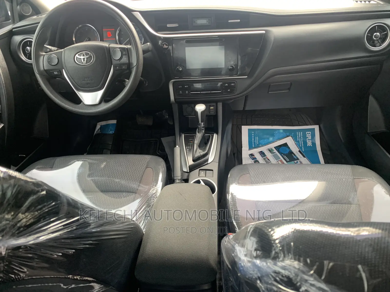 Toyota Corolla LE (1.8L 4cyl 2A) 2018 Black