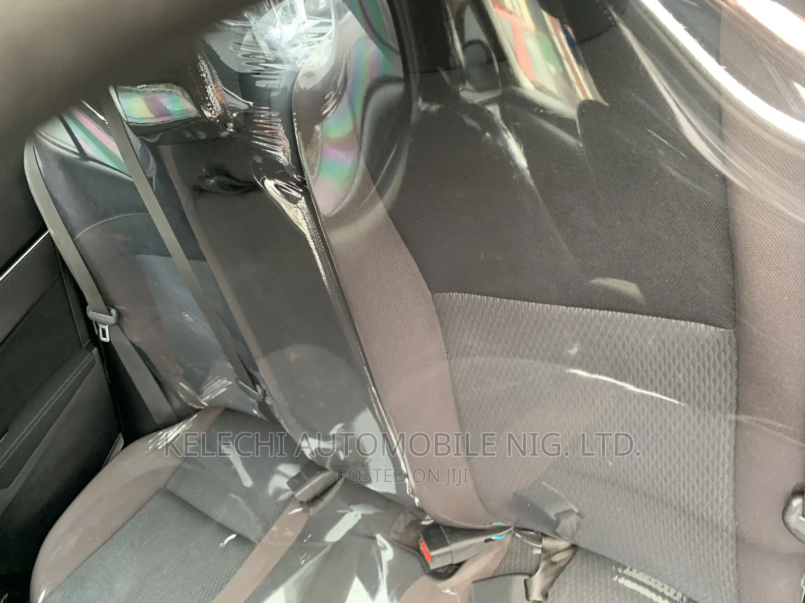 Toyota Corolla LE (1.8L 4cyl 2A) 2018 Black