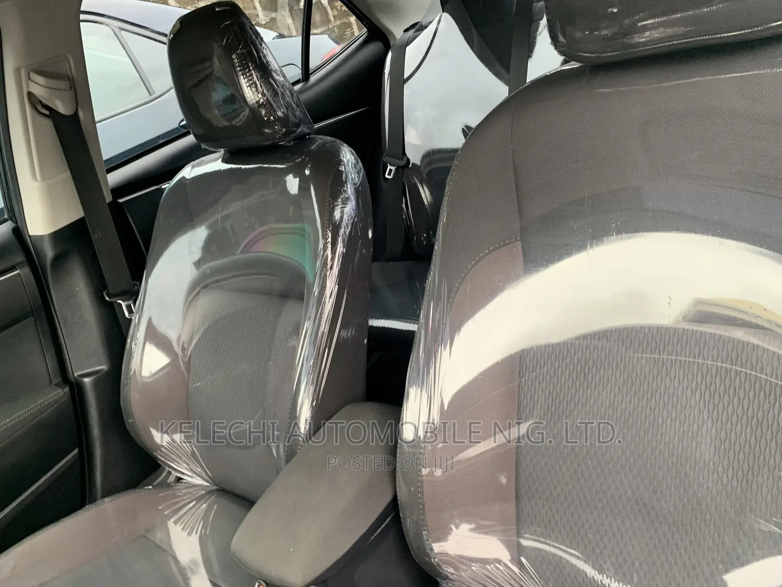 Toyota Corolla LE (1.8L 4cyl 2A) 2018 Black