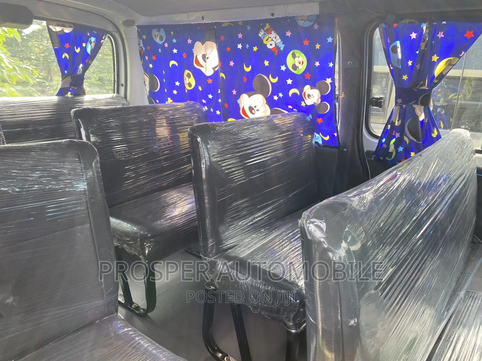 Toyota HiAce 2007 White