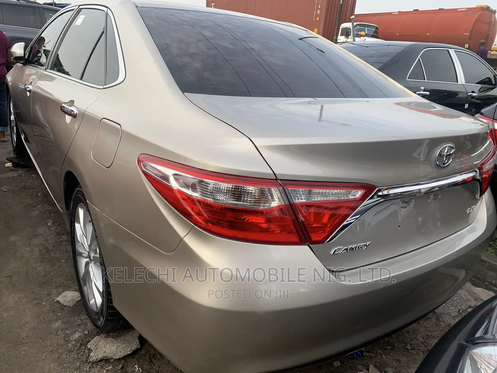 Toyota Camry 2014 Gold