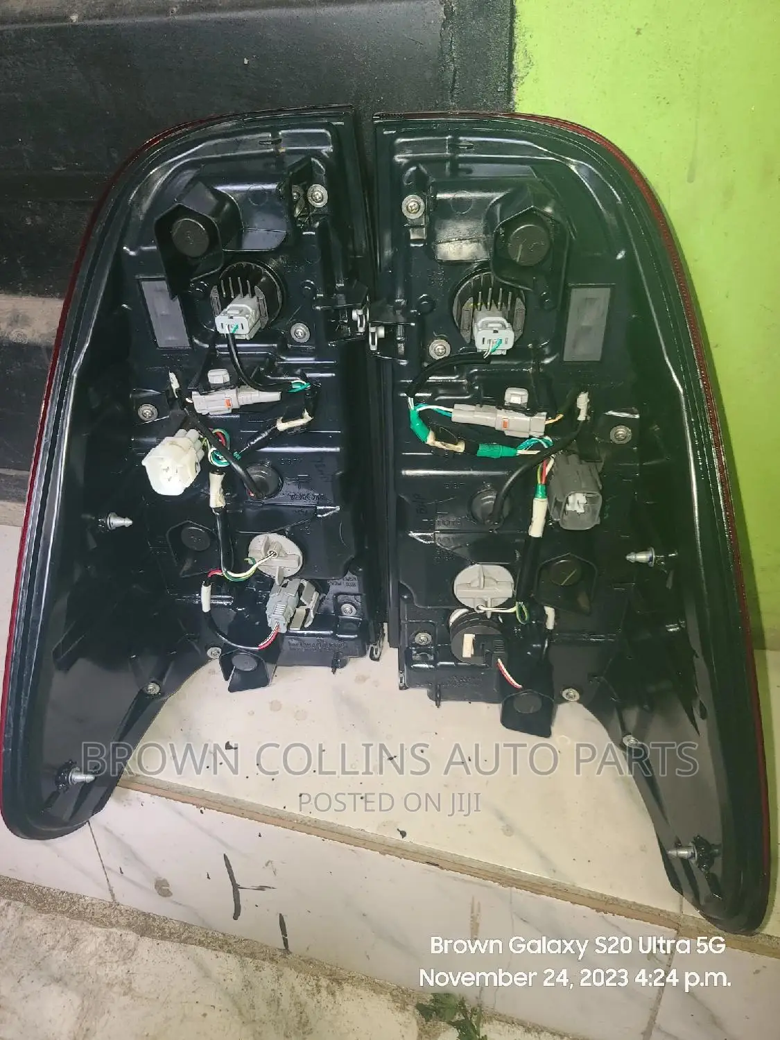 Back Lights Toyota Hilux 2020-2024 Original Toyota