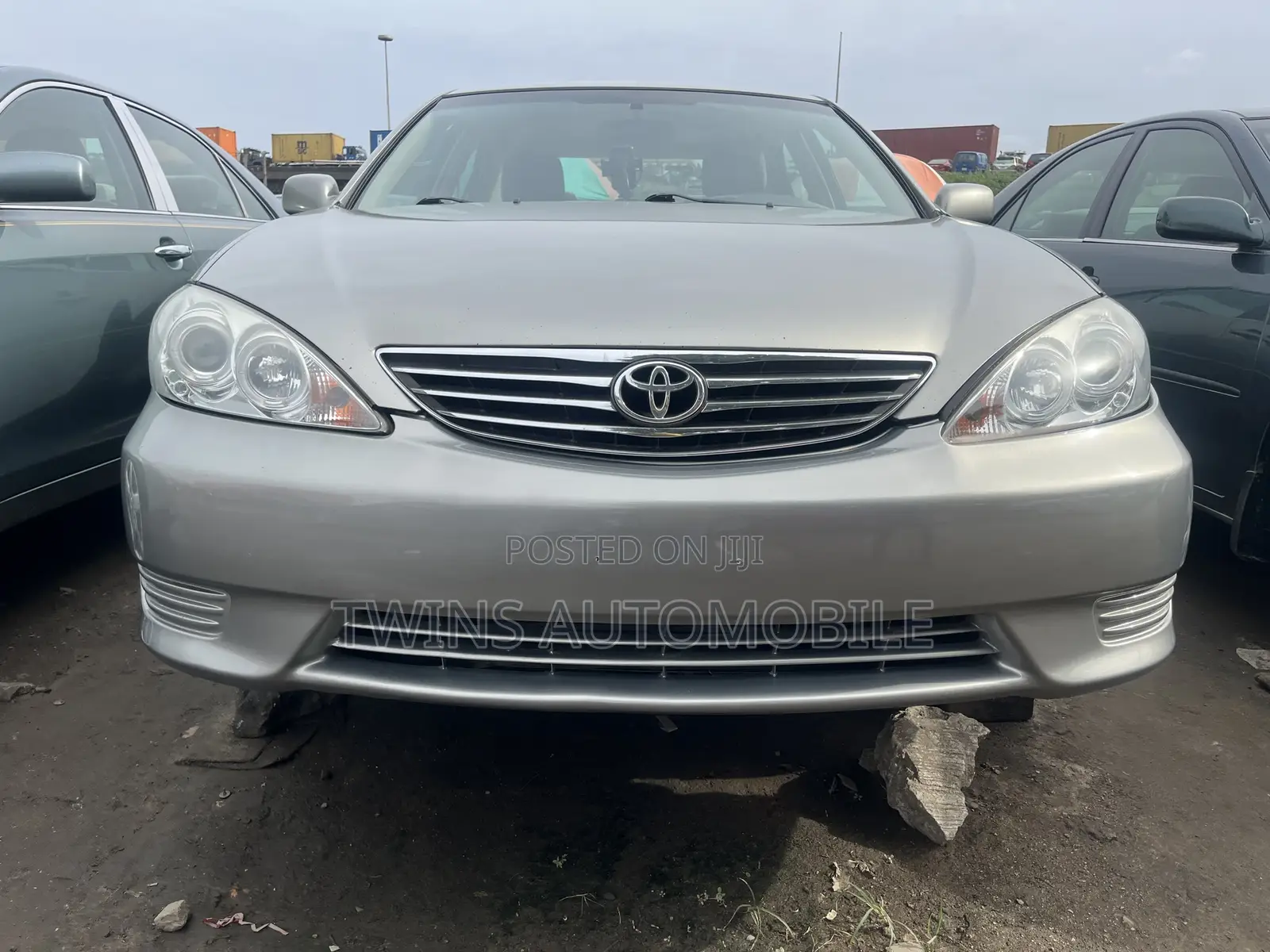 Toyota Camry 2005 Gray