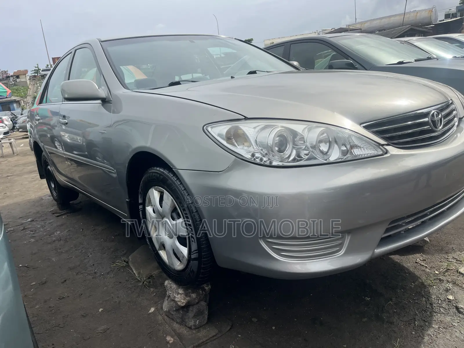 Toyota Camry 2005 Gray