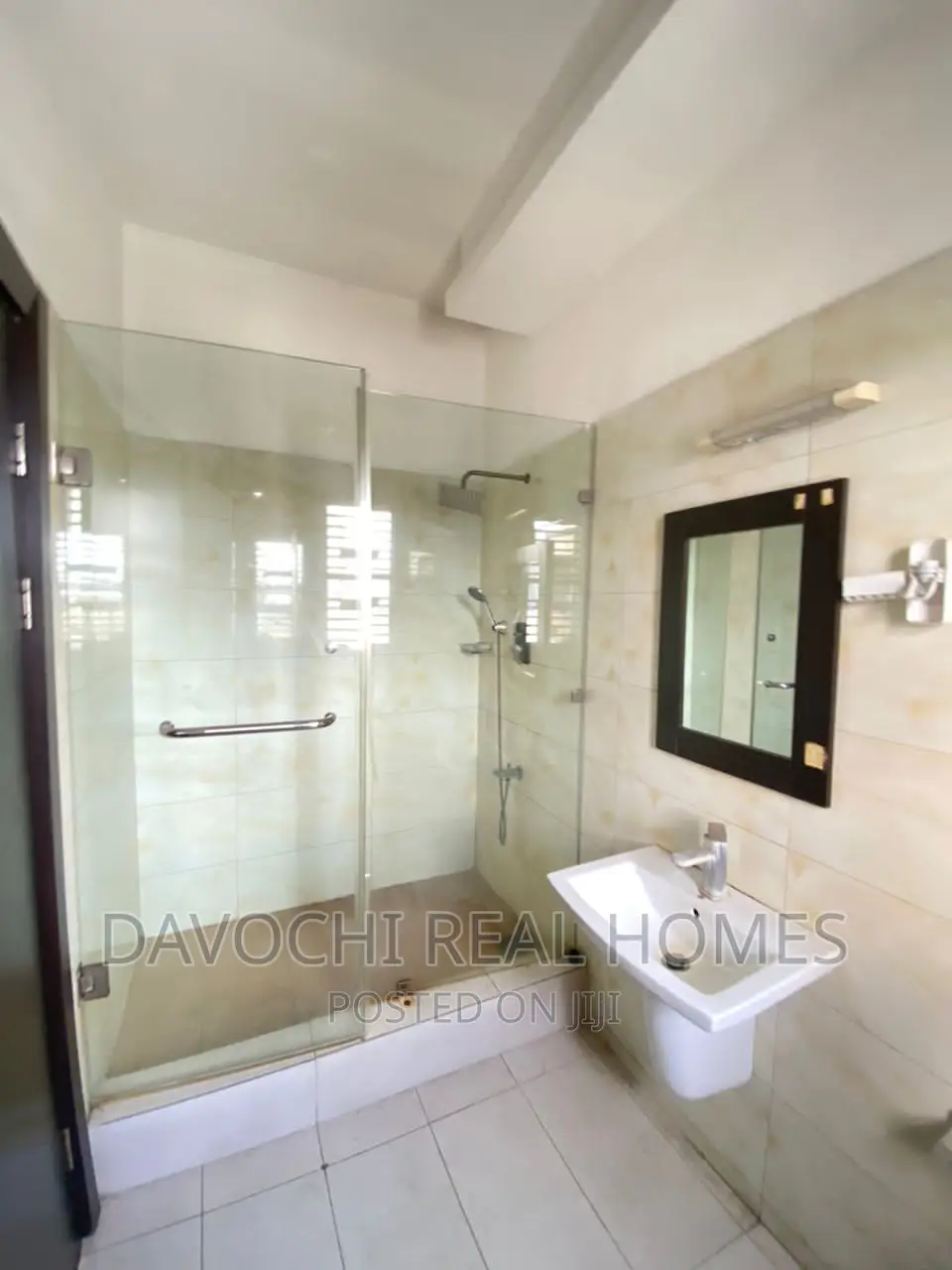 4bdrm Duplex in Osapa London, Lekki for rent