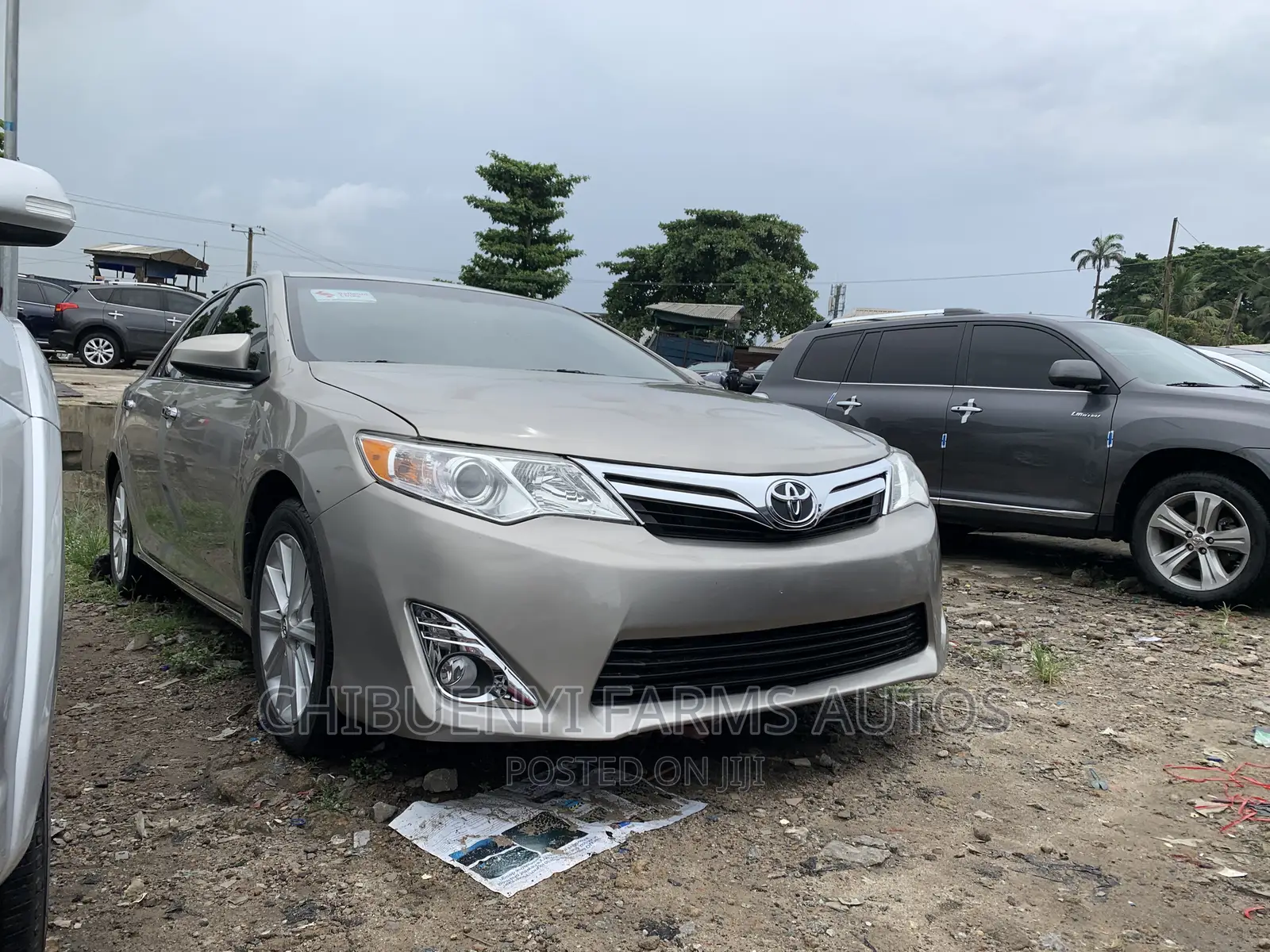 Toyota Camry 2014 Gold