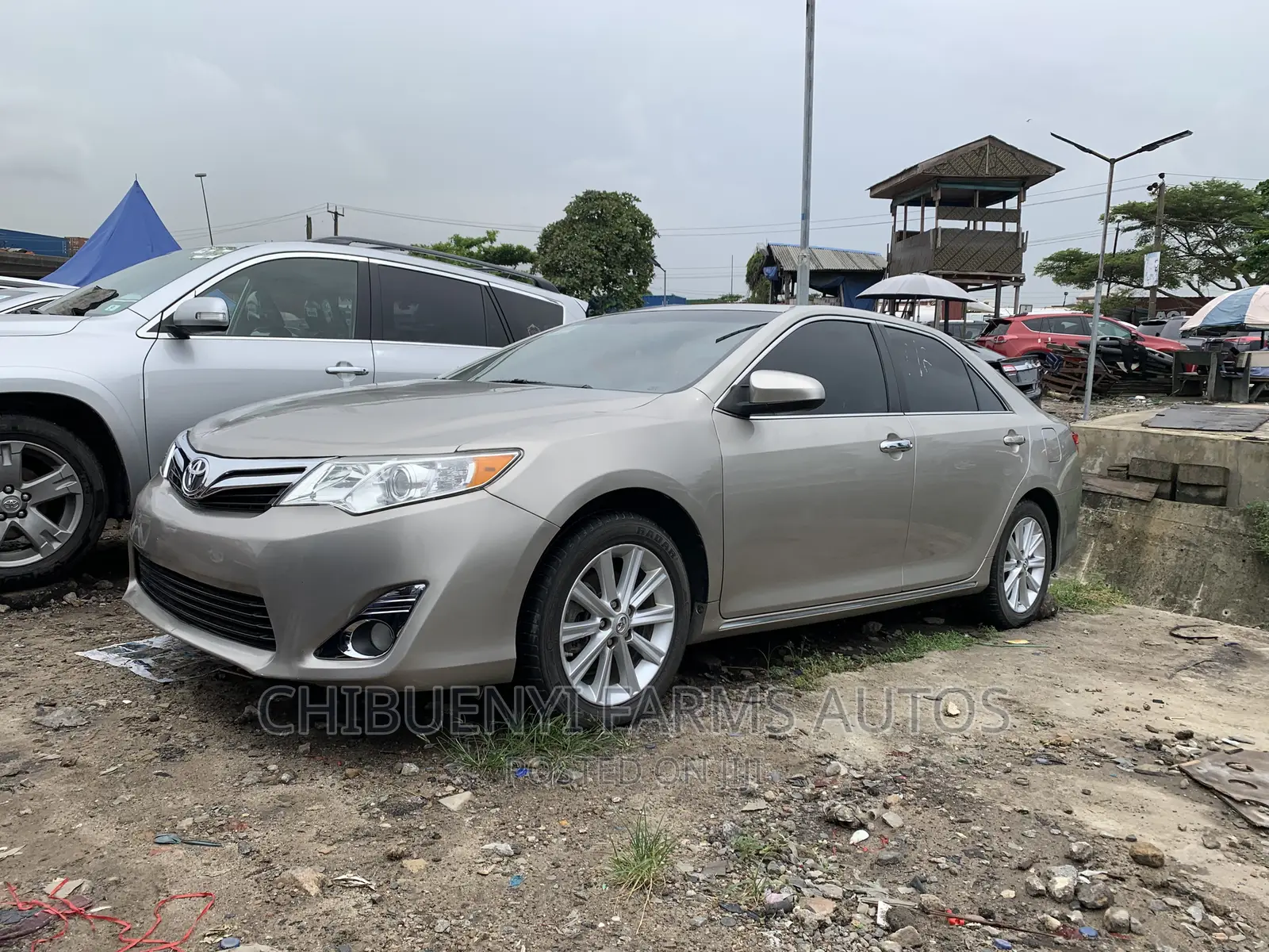 Toyota Camry 2014 Gold