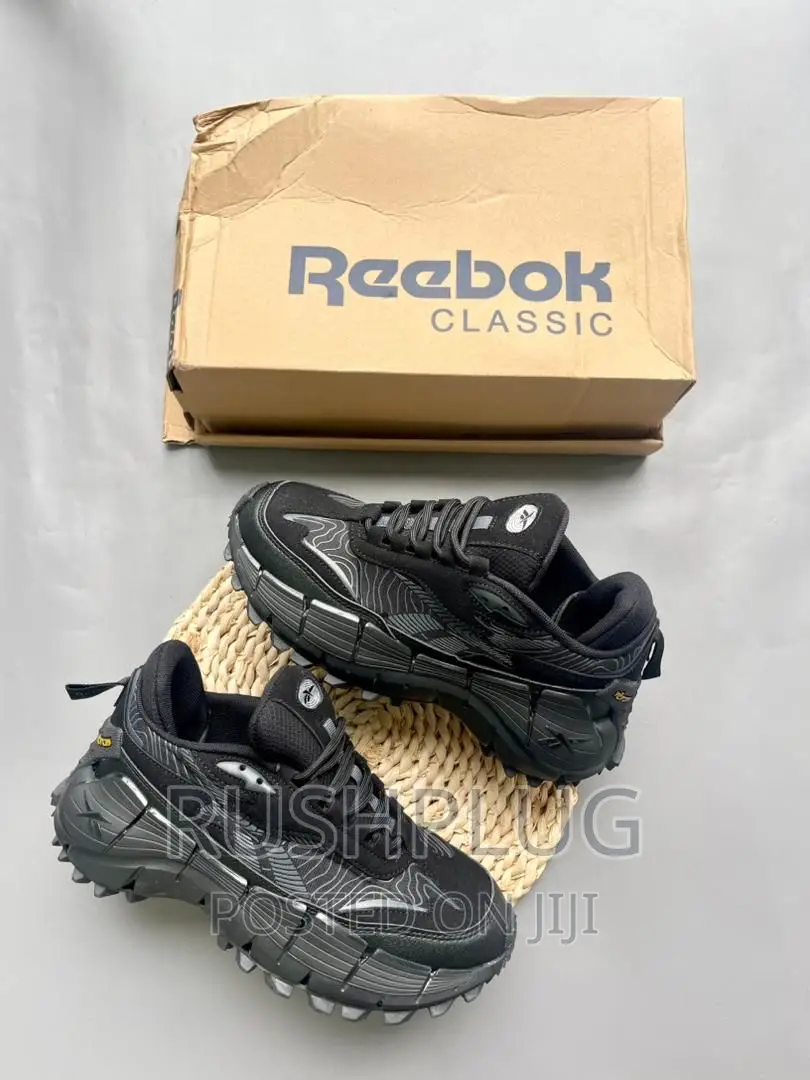 Classic Reebok Double Sole Black Sneakers