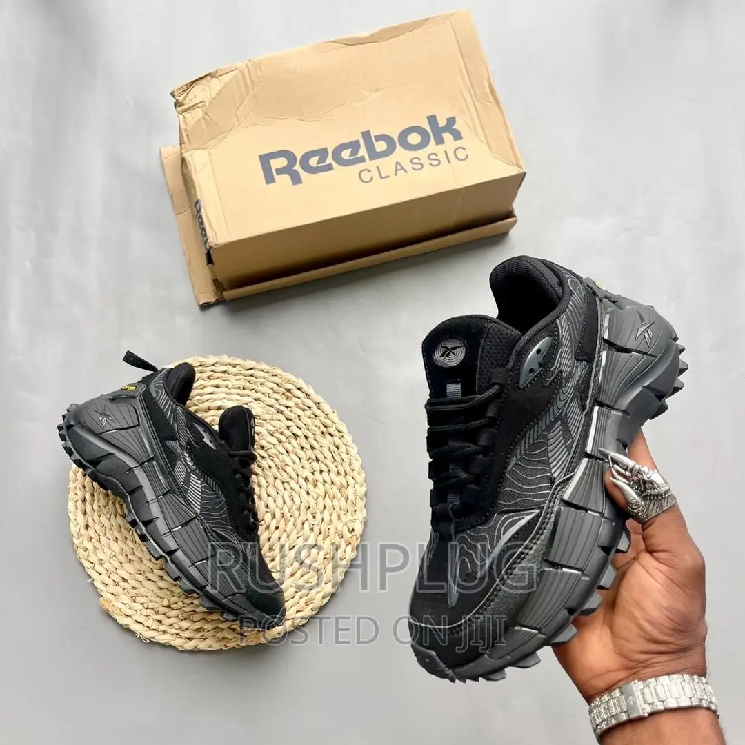 Classic Reebok Double Sole Black Sneakers