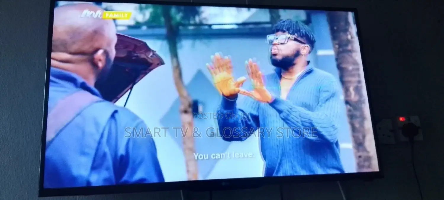 Samsung Tv Smart With Warranty and Netflix Features