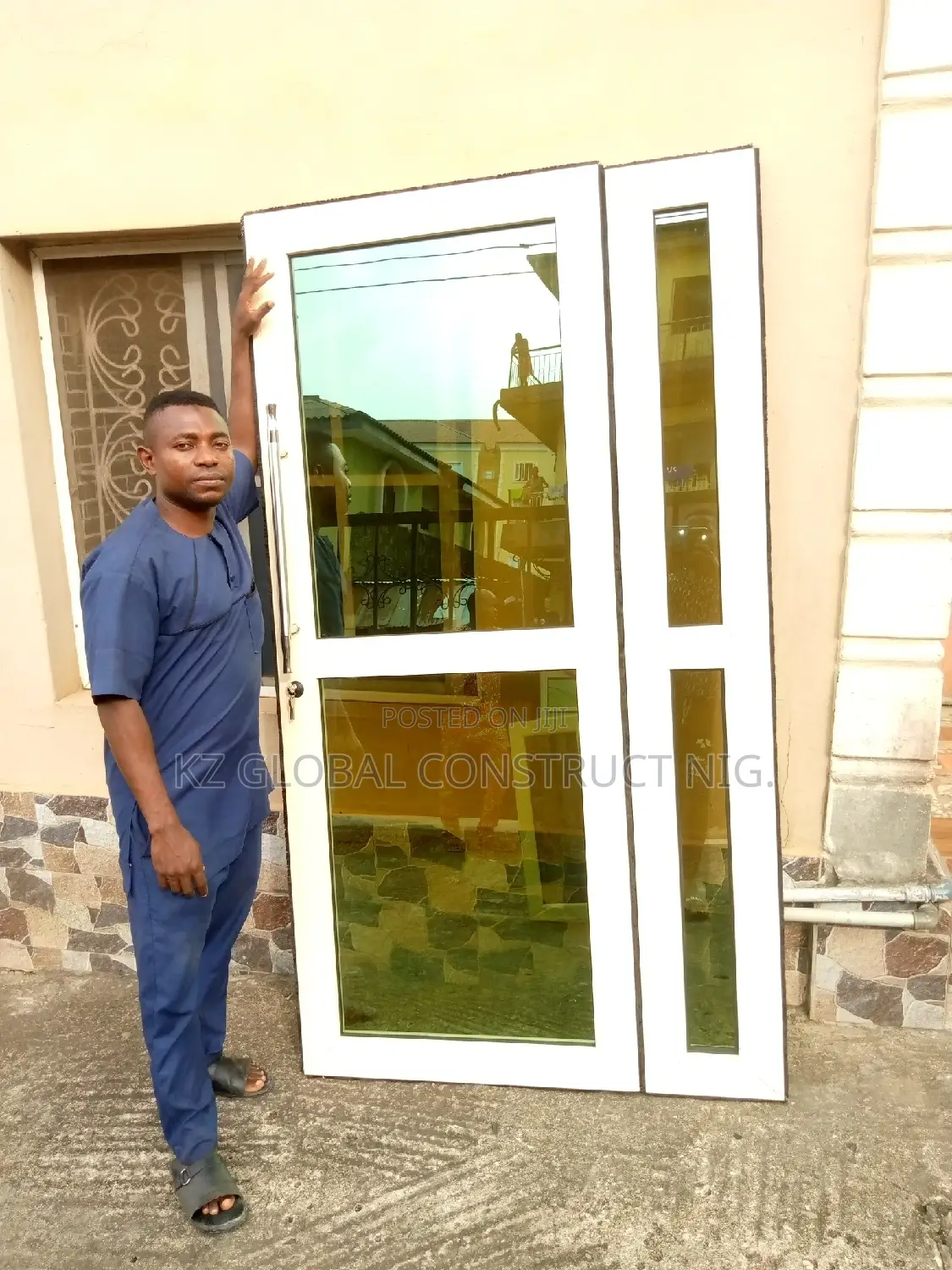 Aluminum Swing Door Series With Down Closer Engine