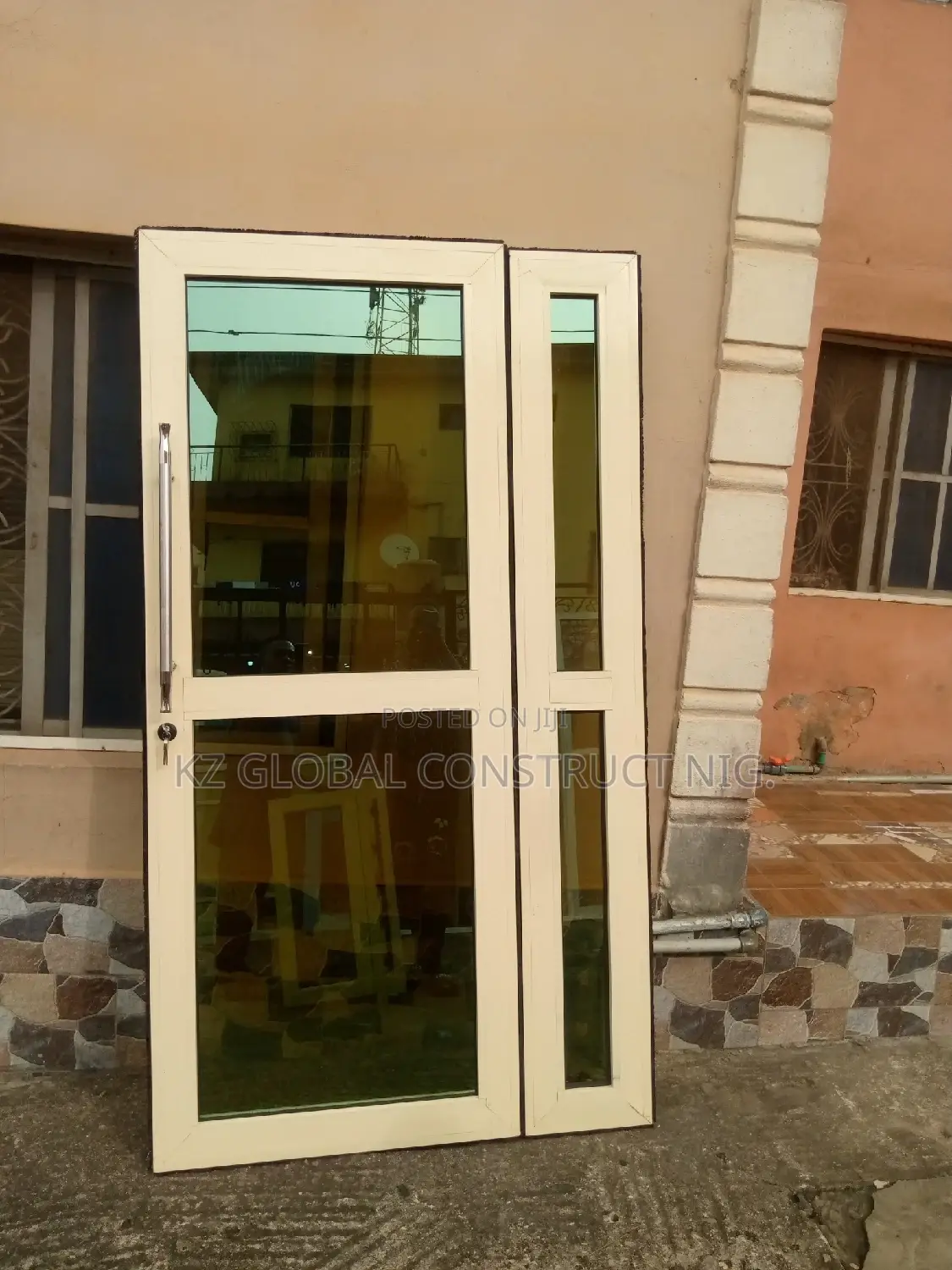 Aluminum Swing Door Series With Down Closer Engine