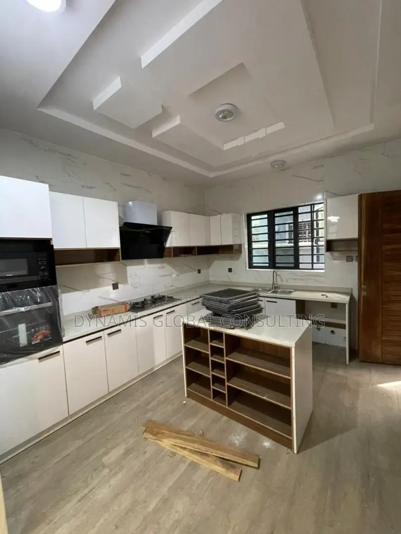Furnished 3bdrm Duplex in Magodo Phase 2, for sale