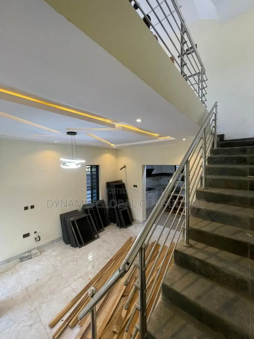 Furnished 3bdrm Duplex in Magodo Phase 2, for sale