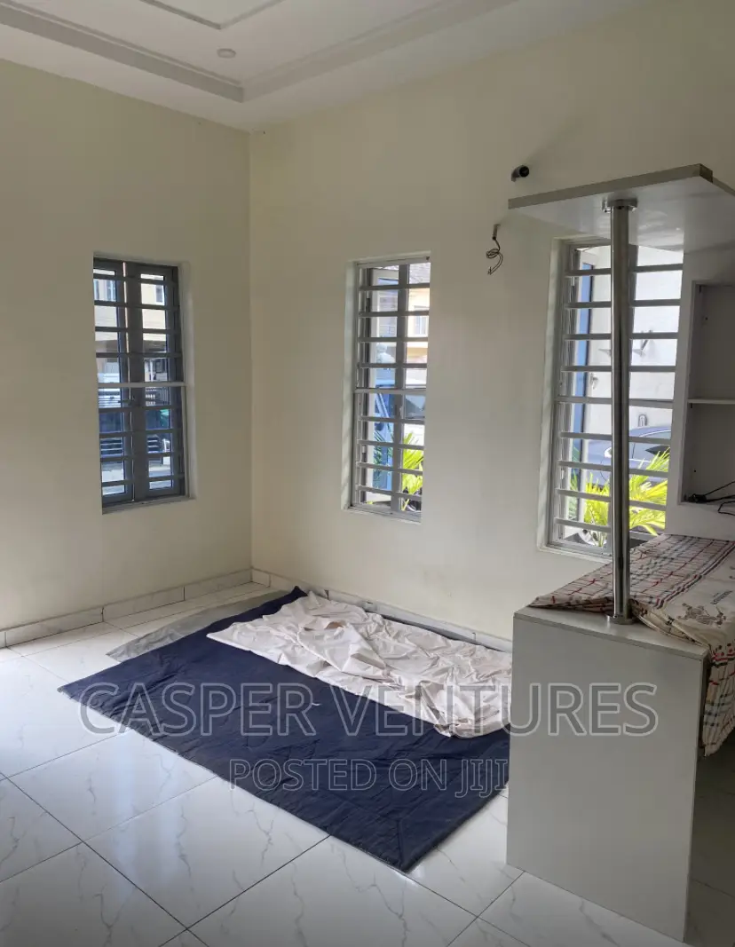 Mini Flat in Bera, Chevron for rent