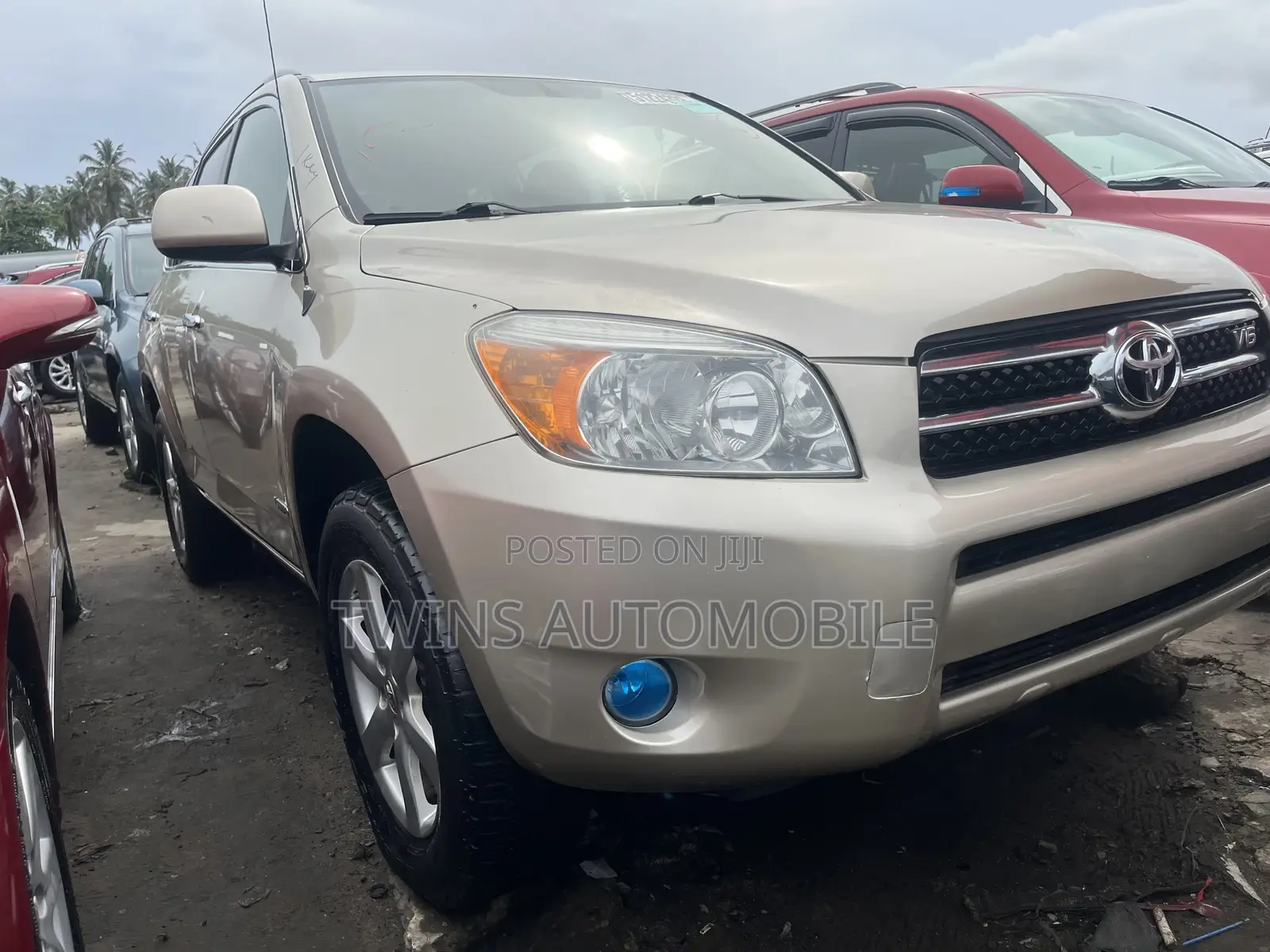 Toyota RAV4 Limited V6 4x4 2008 Gold
