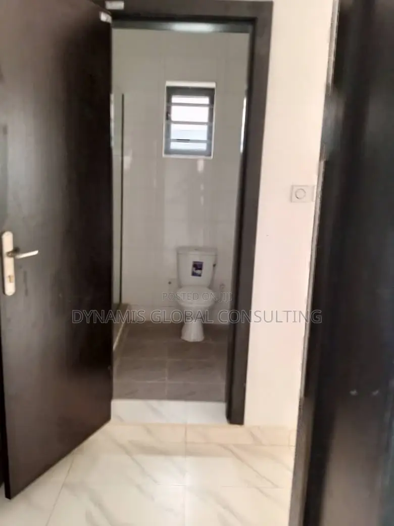 Furnished 4bdrm Duplex in Gateway Zone Estate, for sale