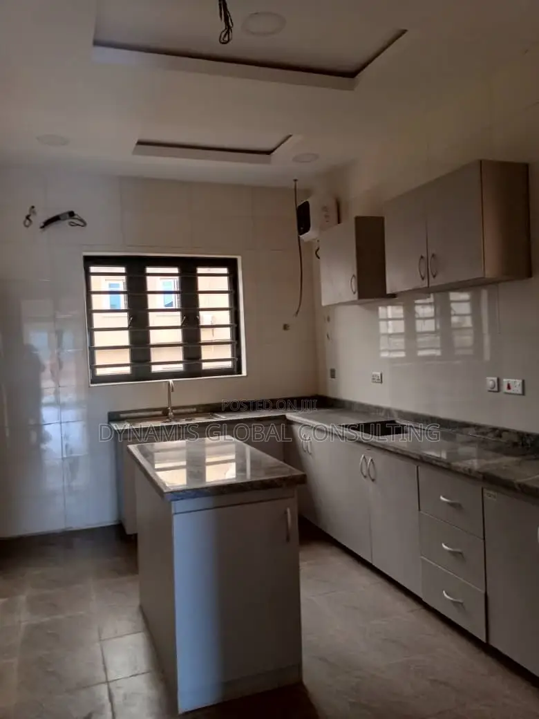 Furnished 4bdrm Duplex in Gateway Zone Estate, for sale