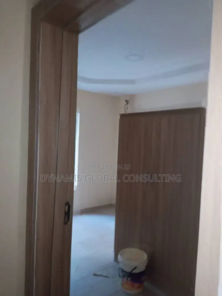 Furnished 4bdrm Duplex in Gateway Zone Estate for sale