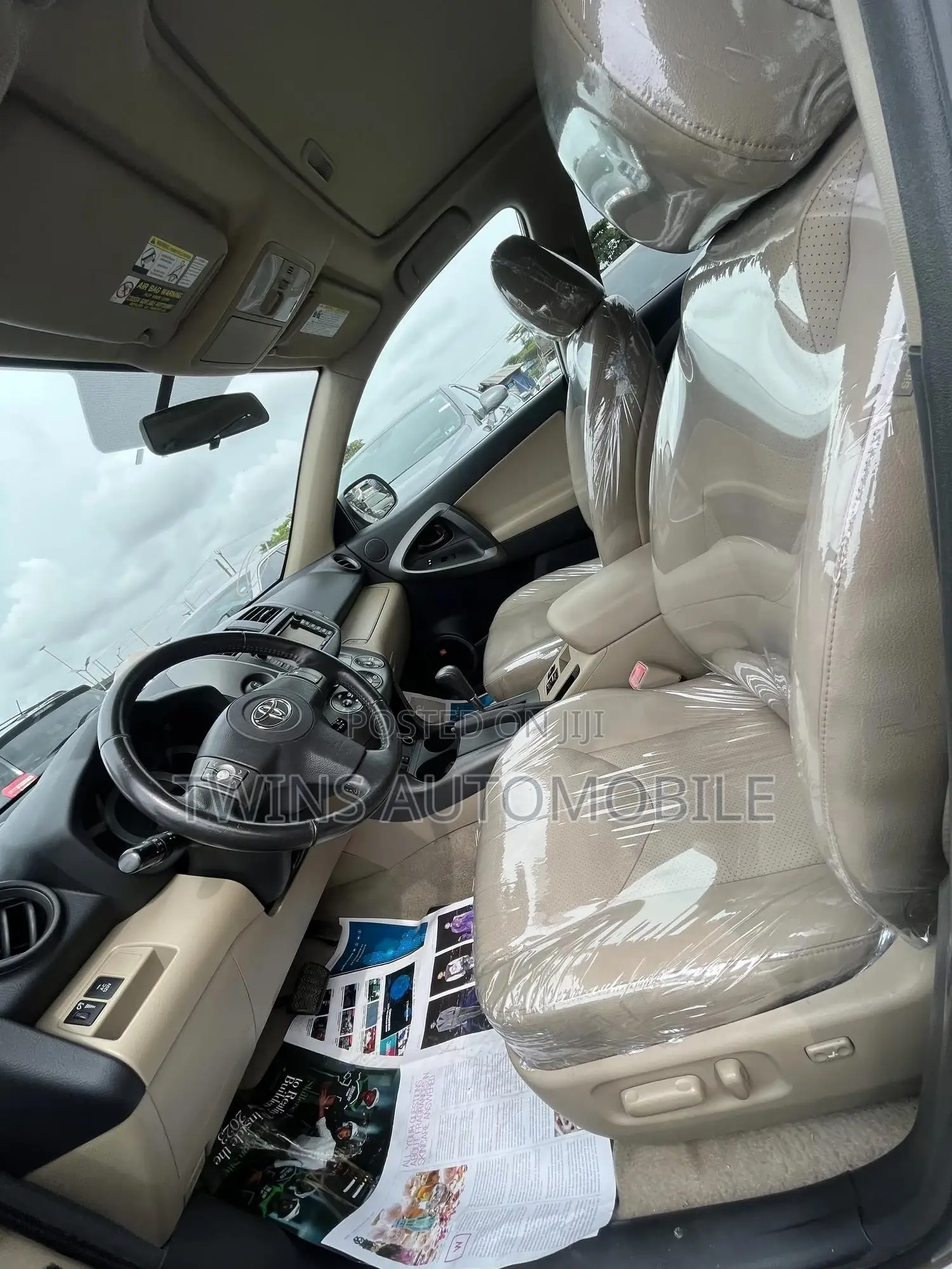 Toyota RAV4 2.5 Limited 2010 Gold