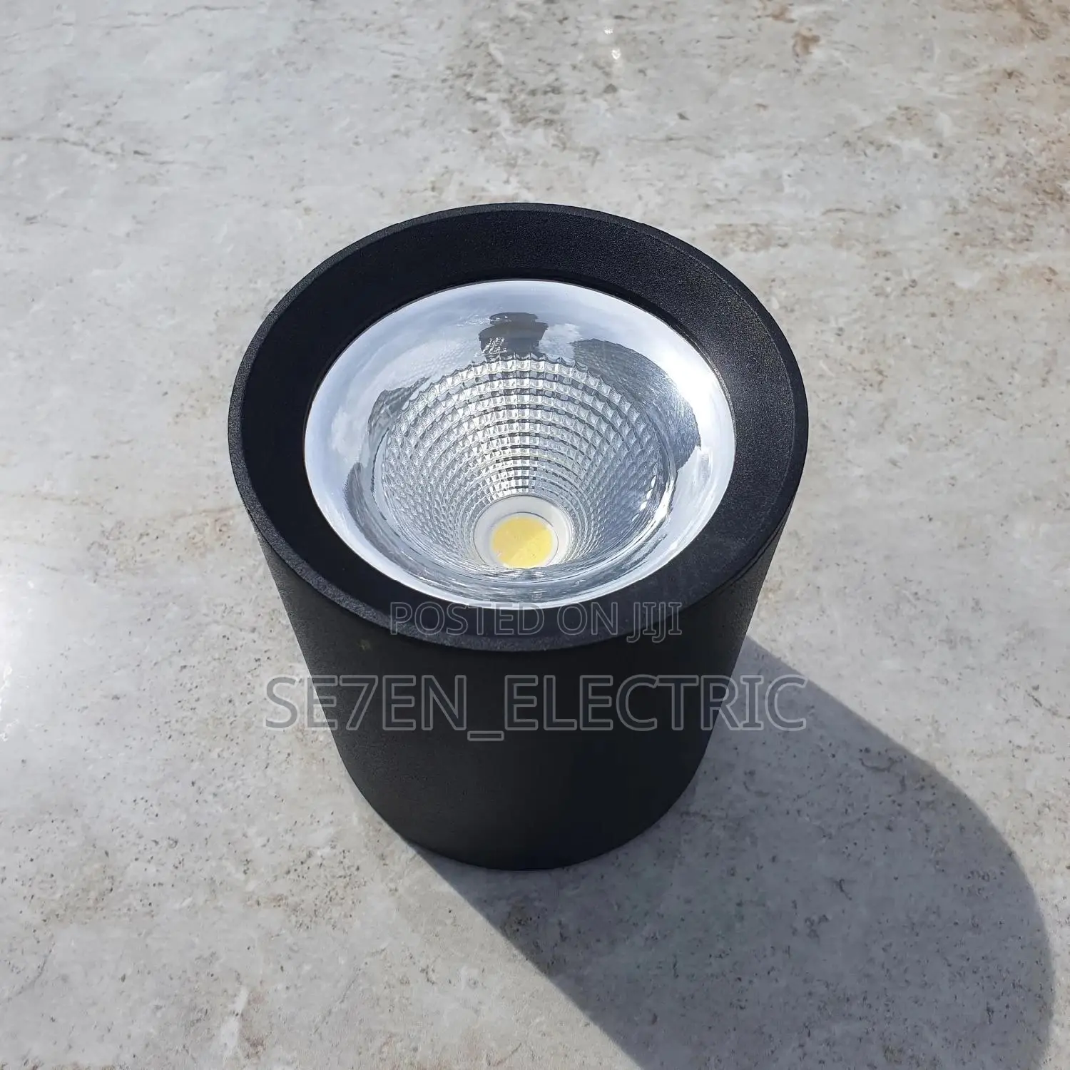 Ceiling Surface Mounting Cob Led Downlight.Round Black 15W