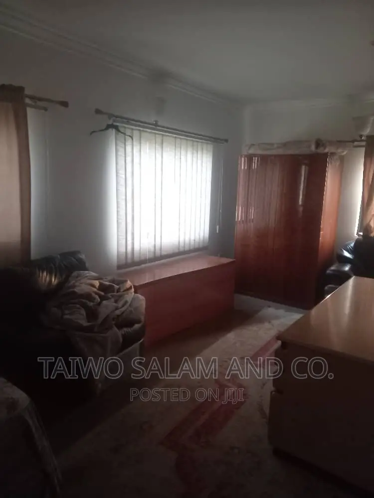 6bdrm Duplex in Agodi Gra, Ibadan for sale