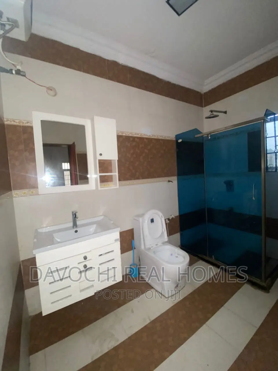 3bdrm Apartment in Chevron Drive, Lekki for rent