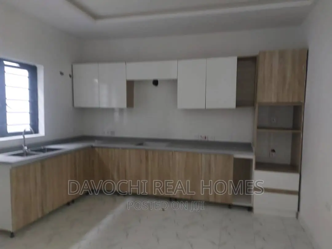 2bdrm Apartment in Immediately After, Lekki for sale