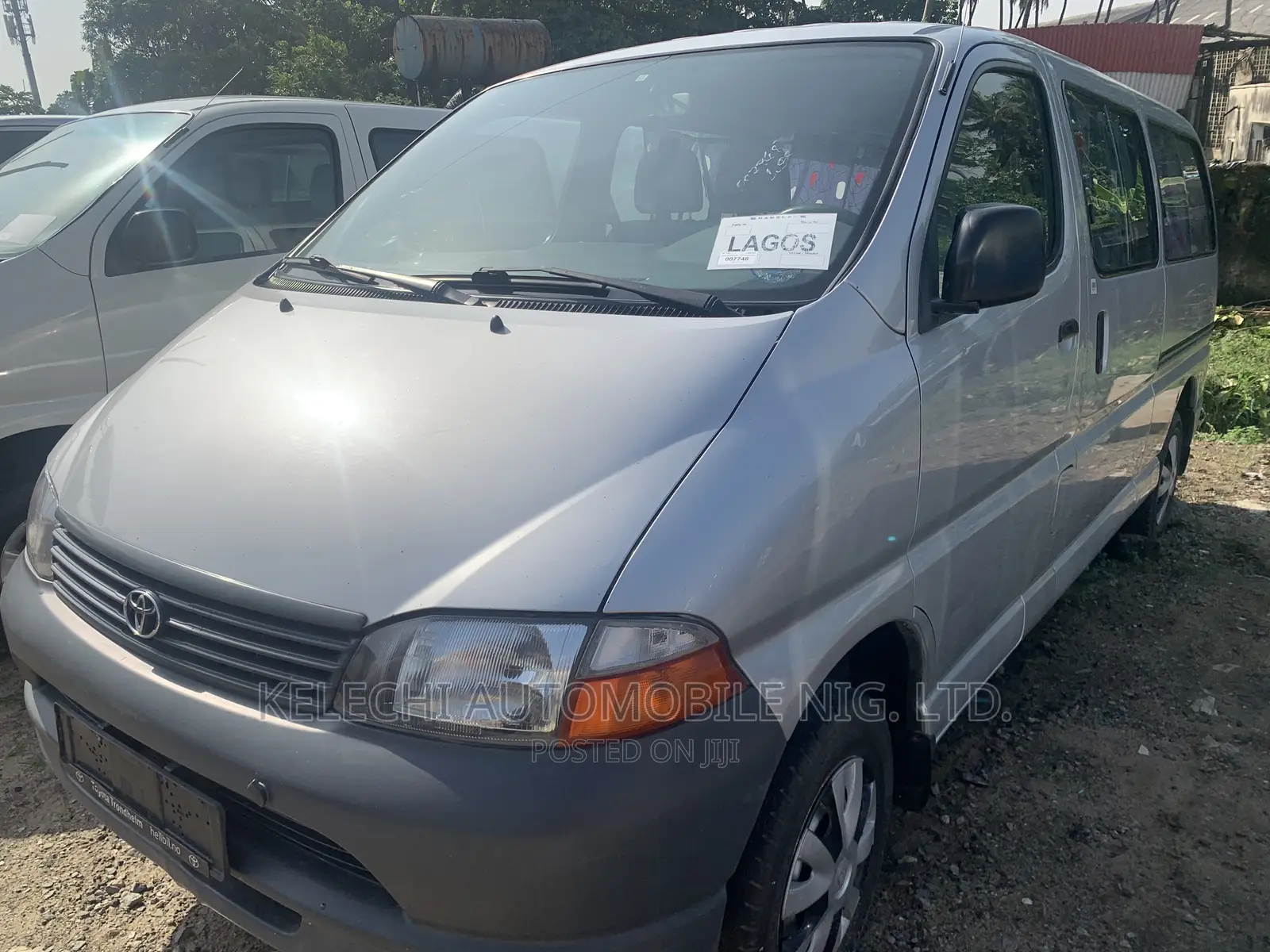 Toyota HiAce 2005 Silver
