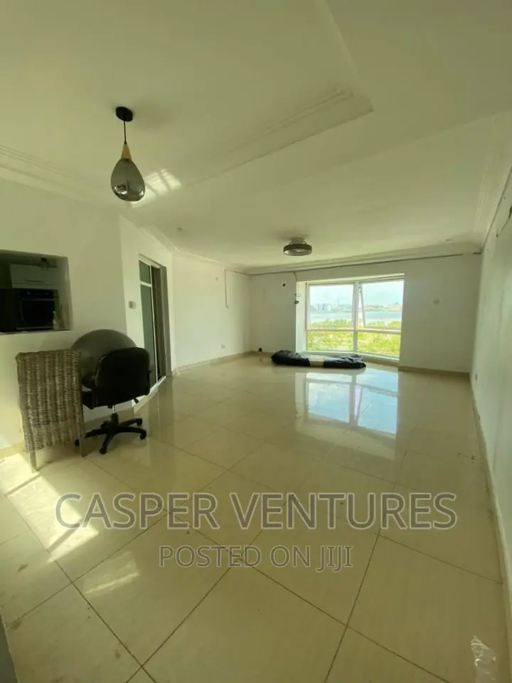 2bdrm Penthouse in Phase 1 for rent