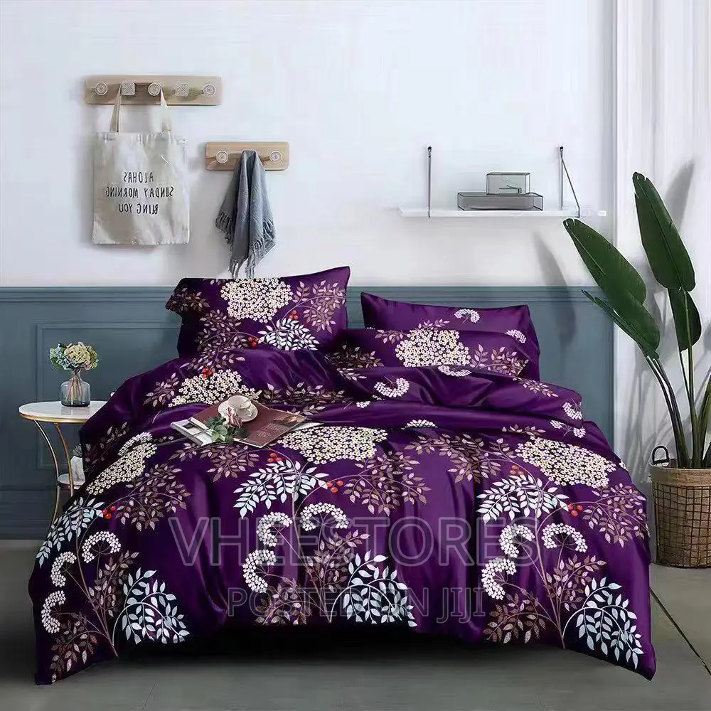 Beautiful Cotton Bedsheet With 4 Pillowcases - Family Bed