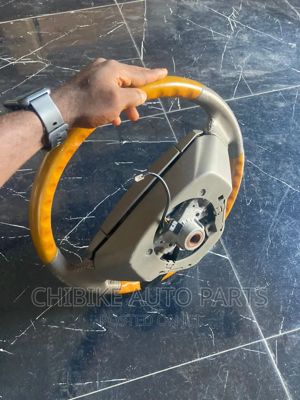 Rx330/Es330 Steering Complete With Control Button