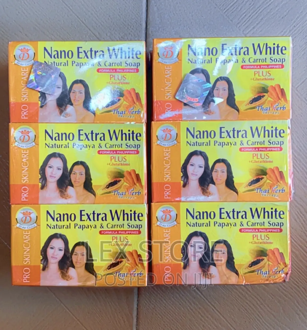 Nano Extra White Natural Papaya Carrot Soap