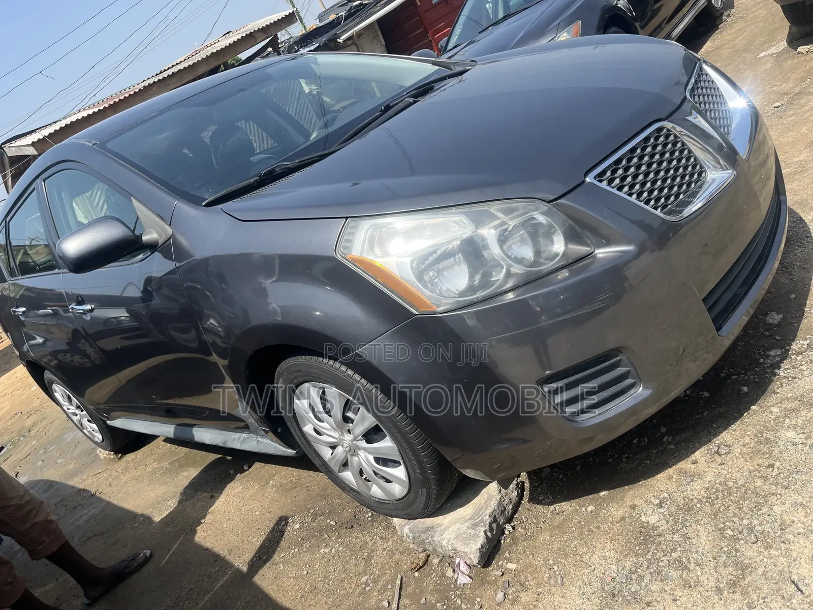 Pontiac Vibe 2010 Gray