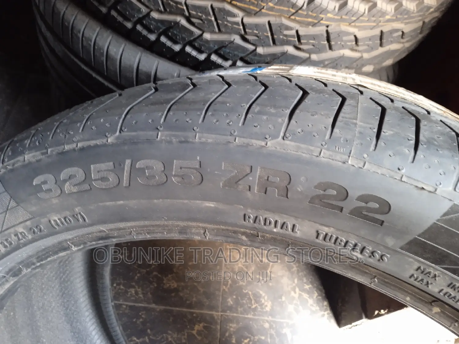 325/35r22 Continental Tyre