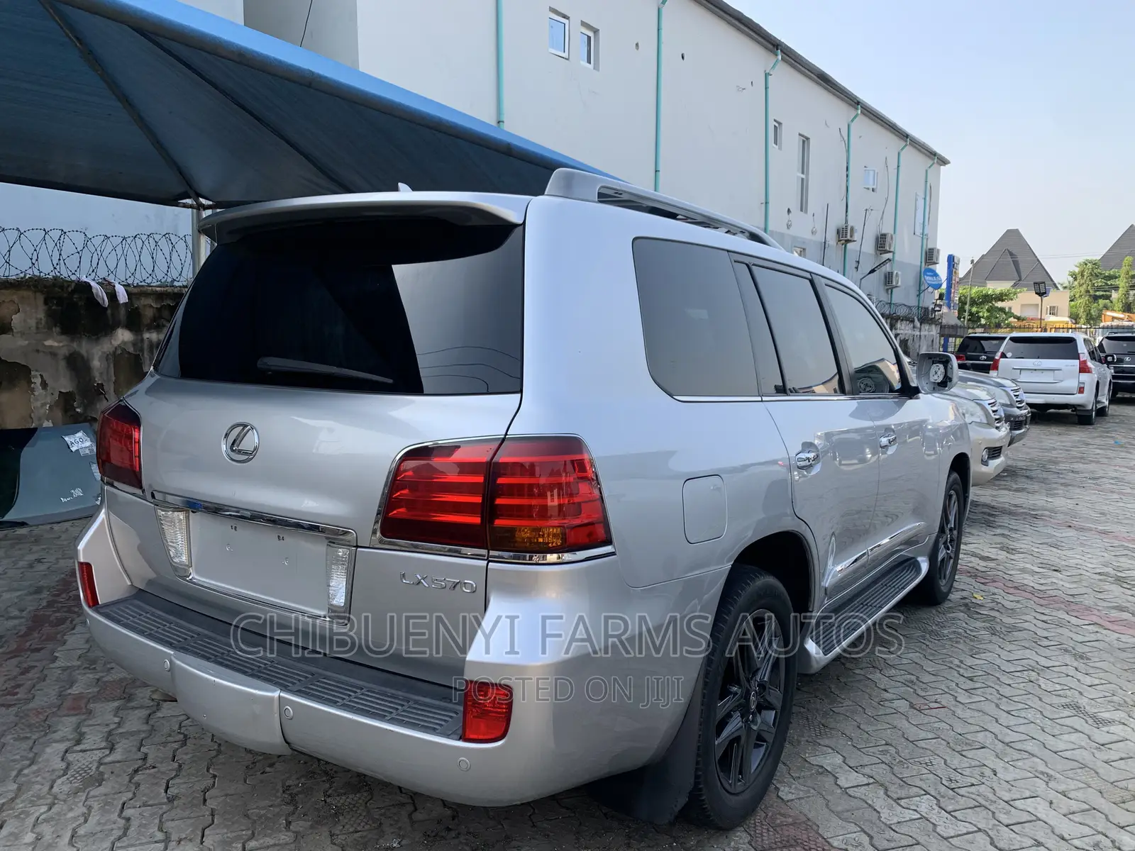 Lexus LX 570 AWD 2015 Silver