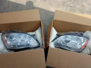Ml350 2010 Set of Headlights
