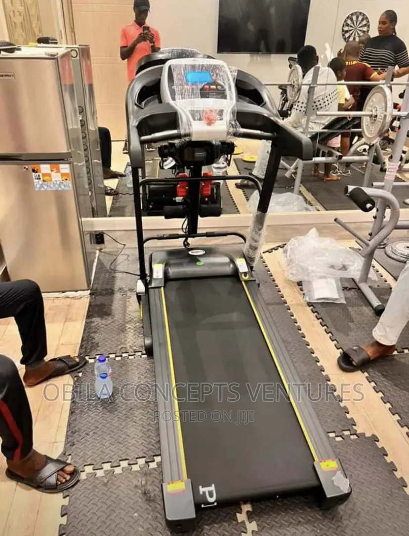 Treadmill With Massager and Auto Incline