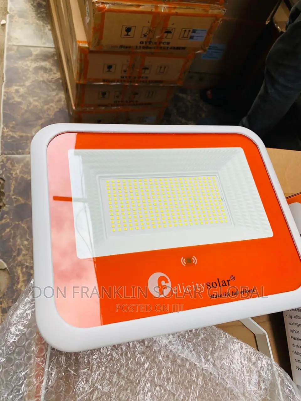 200watts Felicity Solar Street Light 