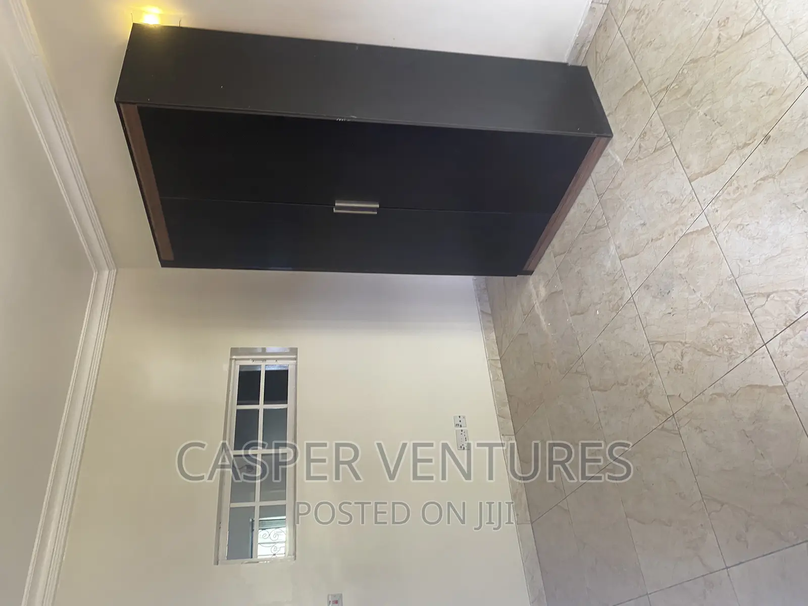 1bdrm Shared Apartment in Lekki Gardens,, Chevron for rent