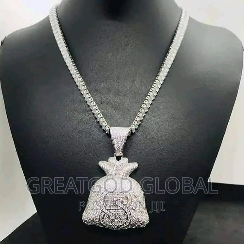 Neck Chain and Pendant 