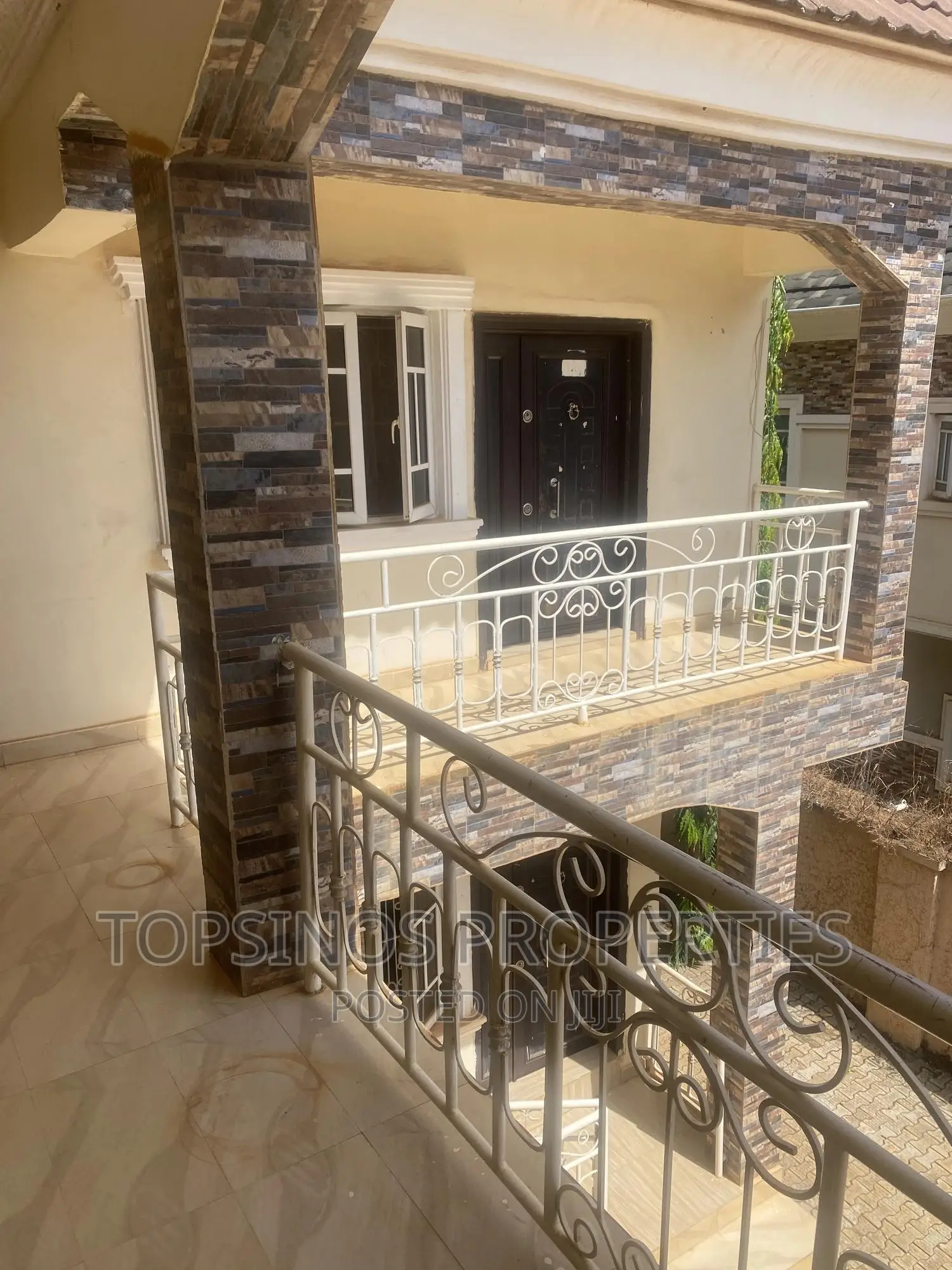 2bdrm Block of Flats in Dawaki for rent