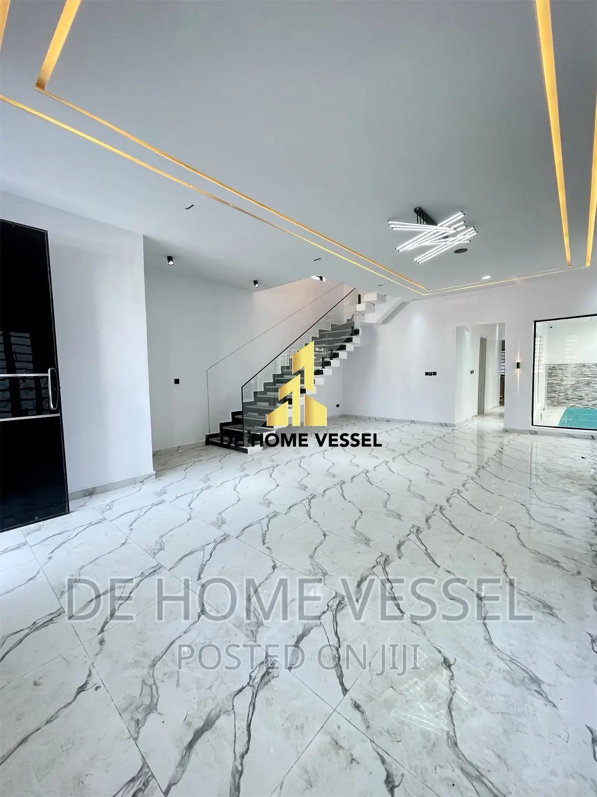 5bdrm Duplex in Lekki for sale