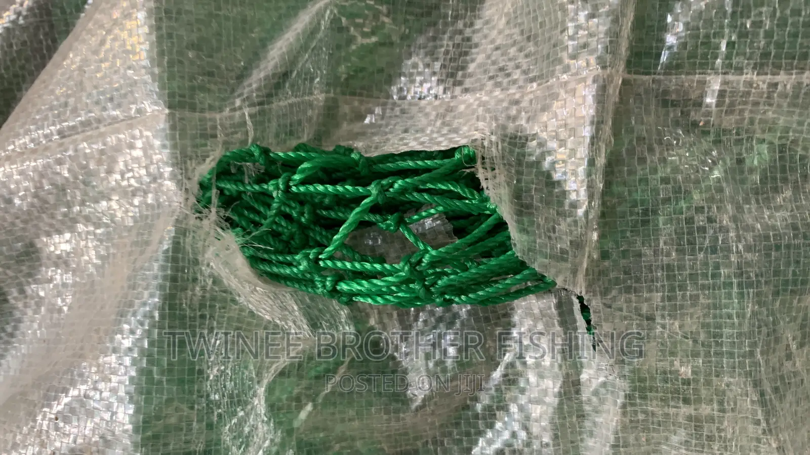 Ppe Net to Cover Fields and Post