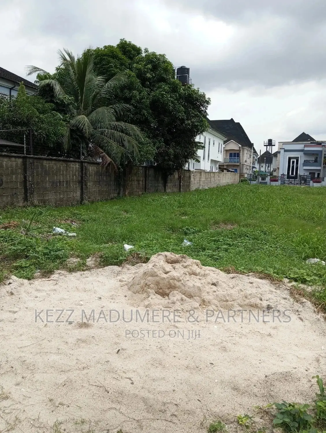 For Sale: 2 Plots at PEARL GARDENS ESTATE