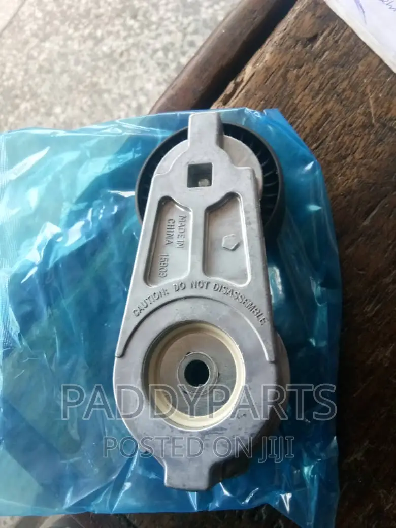 Chrysler 300c Engine Belt Tensioner