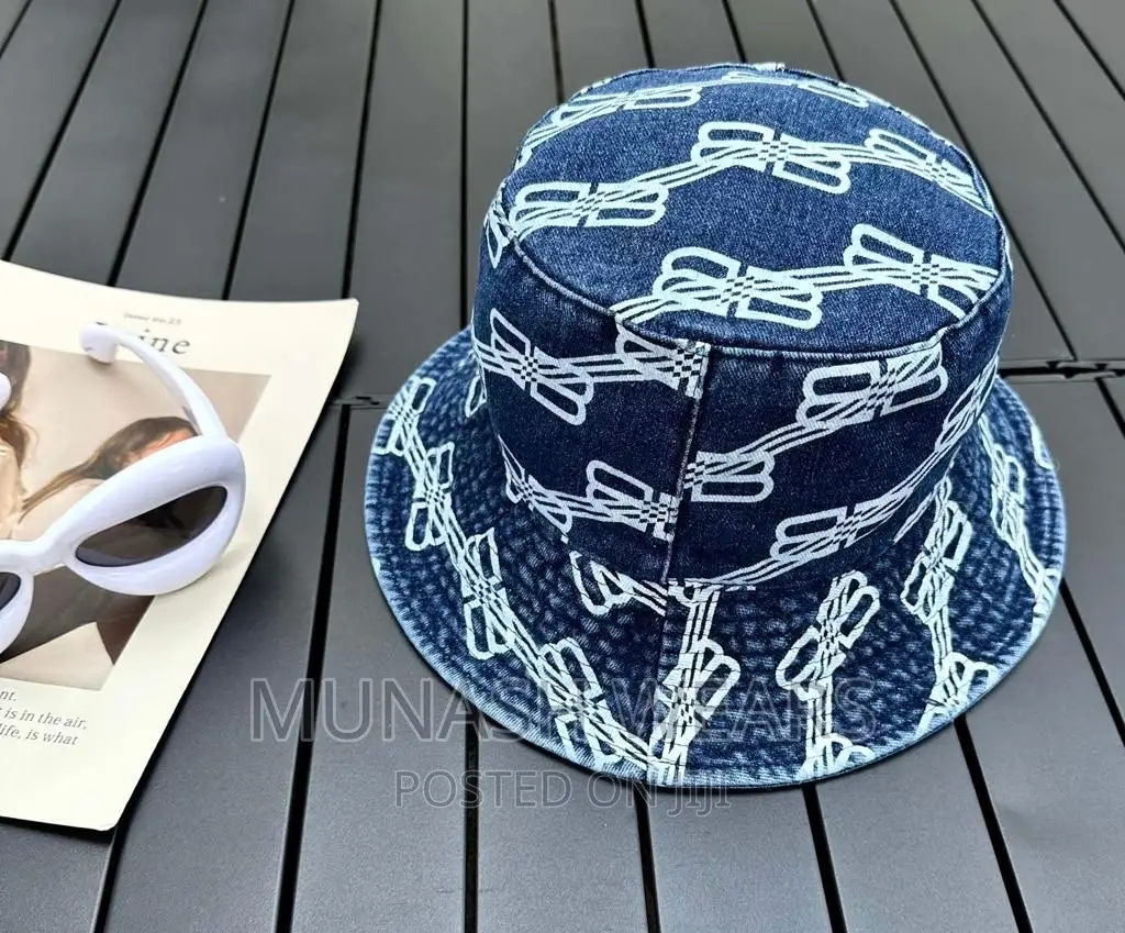 Luxury BALENCIAGA Bucket Hat
